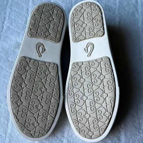 OluKai Pehuea Li Convertible Sneakers