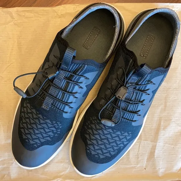 Olukai women’s tennis shoes, mili trainer, size 10