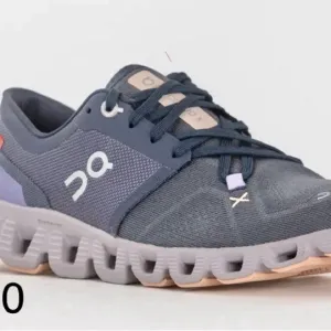 On cloud Womens New size 10 running shoes- Iron color