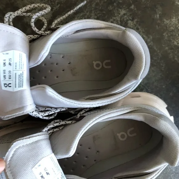 On Running Women's Cloudnova Sneakers - Gray