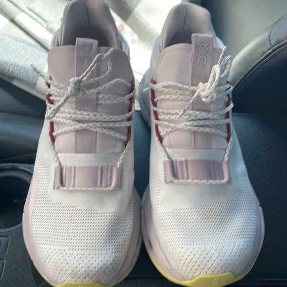 On womens CloudNova cloudtech running shoes undyed white Fade Sz 8