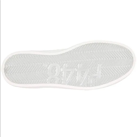 P448 John Sneakers Low Top Lace Up Iridescent White Beige Sz 35 EU/ 5-5.5 US