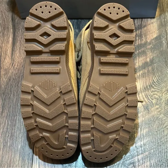 Palladium men’s baggy shoes / boots in Woodlin color way size 12