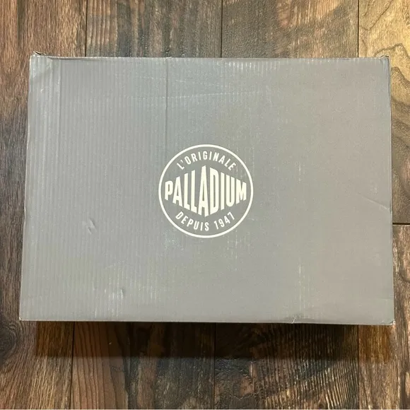 Palladium men’s baggy shoes / boots in Woodlin color way size 12