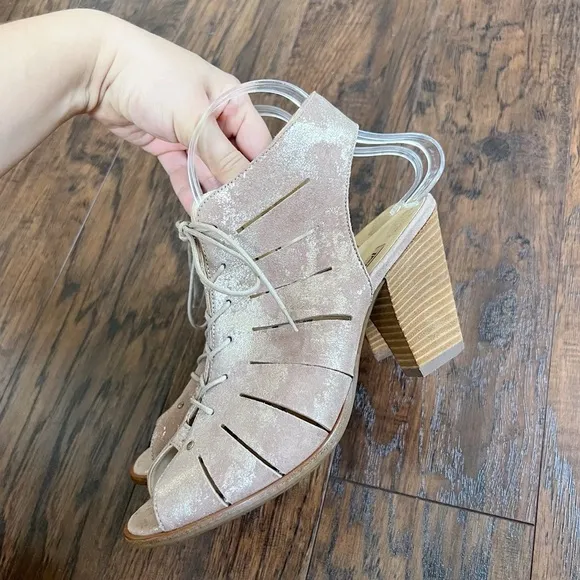 Paul Green • Cosmo peep toe sandal heeled lace up gold gladiator cage bootie