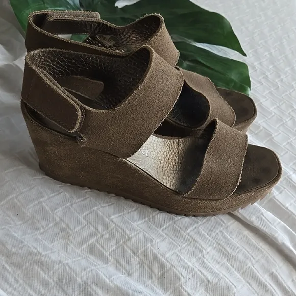 Pedro Garcia Stylish Army Green Minimalist Wedge Sandals Summer Shoes Luxury