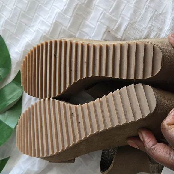 Pedro Garcia Stylish Army Green Minimalist Wedge Sandals Summer Shoes Luxury