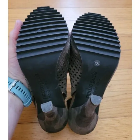 PEDRO GARCIA Women's Candela Perforated Platform HeelsSize 37.5