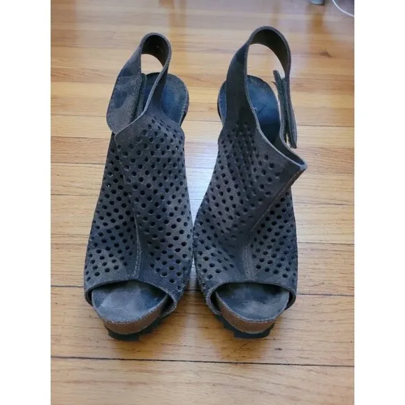 PEDRO GARCIA Women's Candela Perforated Platform HeelsSize 37.5