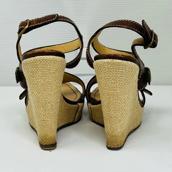 PHILOSPHY by Alberta Ferretti***Wedge Heel Sandals**EU 37; US 7 $780