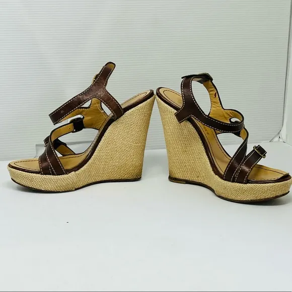 PHILOSPHY by Alberta Ferretti***Wedge Heel Sandals**EU 37; US 7 $780