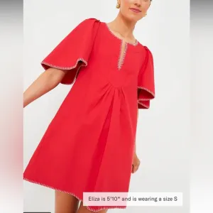 POMANDER PLACEPoppy Stitch Finley Flutter Sleeve Dress