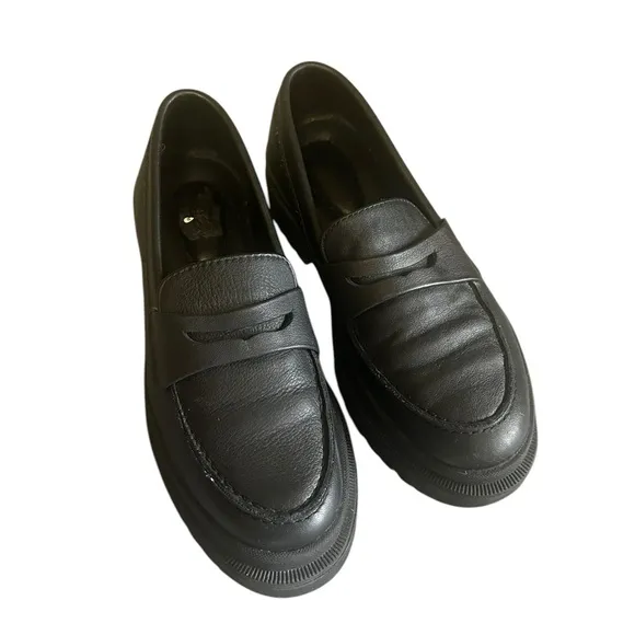 Portland Leather Goods' Patina Collection Zoe Chunky Loafers Black Size 7.5 / 38