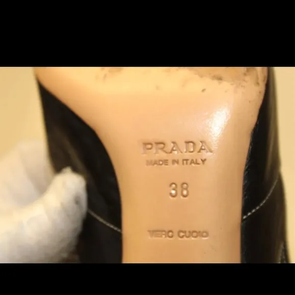 Prada Womens Size 7.5 38 Leather Heeled Slingbacks Pointed Toe Italy Made Shoes