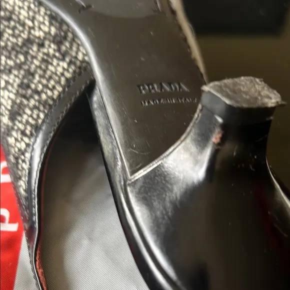 Prada Y2K Women Black and Gray Tweed Slingback kitten heel pump 371/2 made Italy