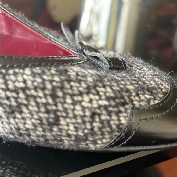 Prada Y2K Women Black and Gray Tweed Slingback kitten heel pump 371/2 made Italy