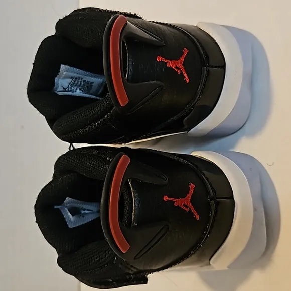 PREOWNED KIDS JORDAN TENNIS SHOES