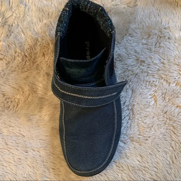 Propet leather shoes
