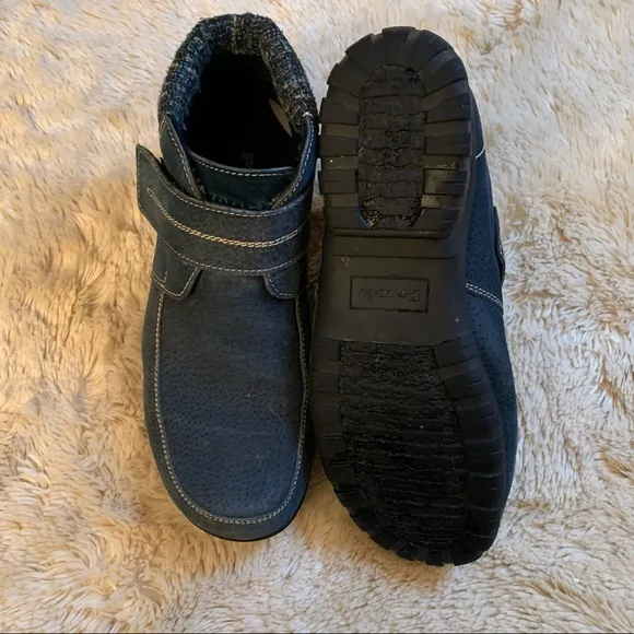 Propet leather shoes