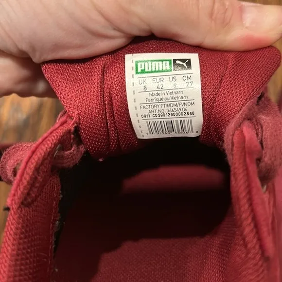 Puma Clyde Velour Burgundy Shoes Men’s Size 9
