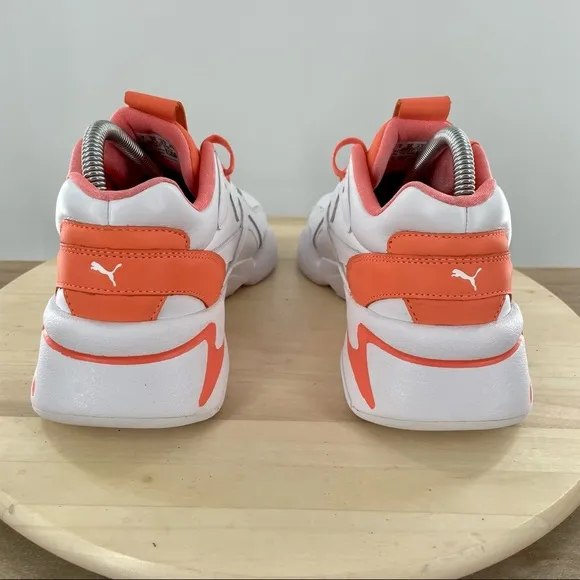 Puma Nova x Pantone 2 Living Coral Leather Lace Up Woman’s shoes size 8.5