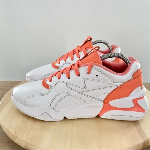 Puma Nova x Pantone 2 Living Coral Leather Lace Up Woman’s shoes size 8.5