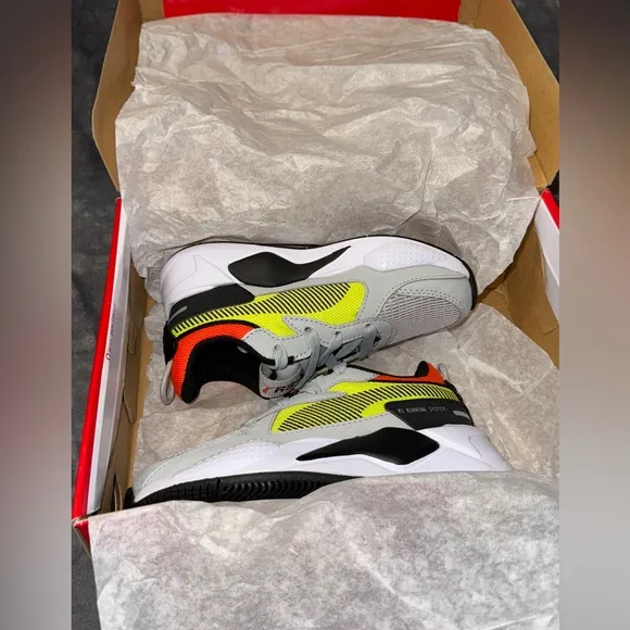 Puma RS-X Hard Drive PS size 12.5 kids high rise-yellow alert (Brand new in box)