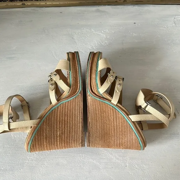 Rag &amp; Bone Pebble Leather Size 6 Made New York Womens Wedge Sandal Strappy Cream