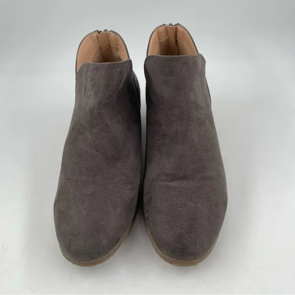 Reaction Kenneth Cole Side Skip Gray Ankle Back Zip Booties - Size 7.5