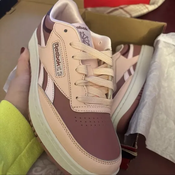 Reebok Kids Shoes in Pink and Brown