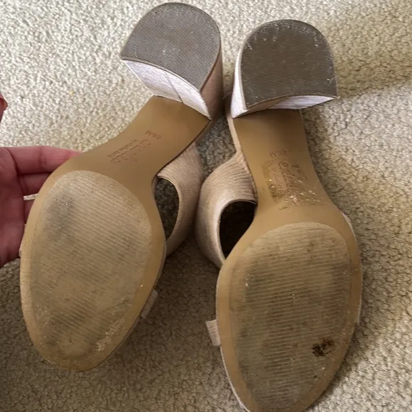 Rhythmic Chunky Heels with Open Toes