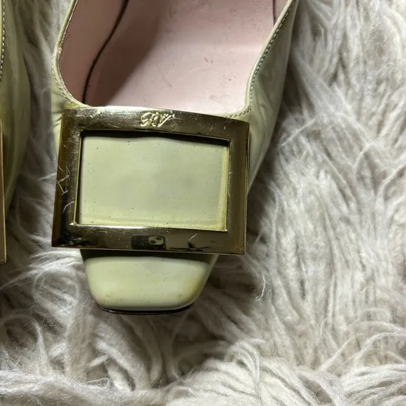 Roger Vivier Dec. Belle Trompette Luxury Designer Leather Court Shoes