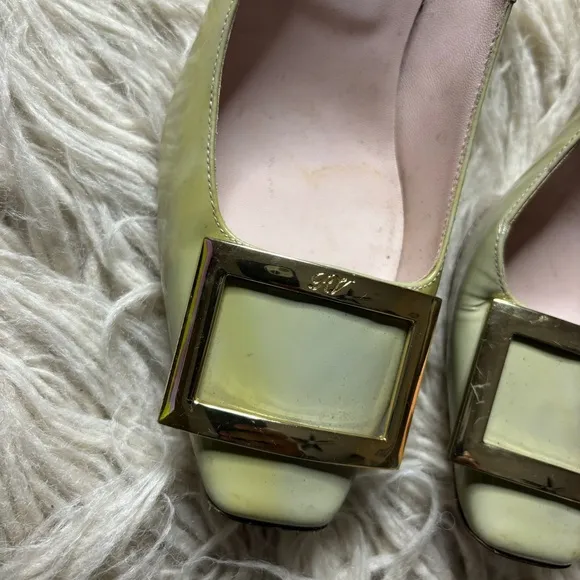 Roger Vivier Dec. Belle Trompette Luxury Designer Leather Court Shoes