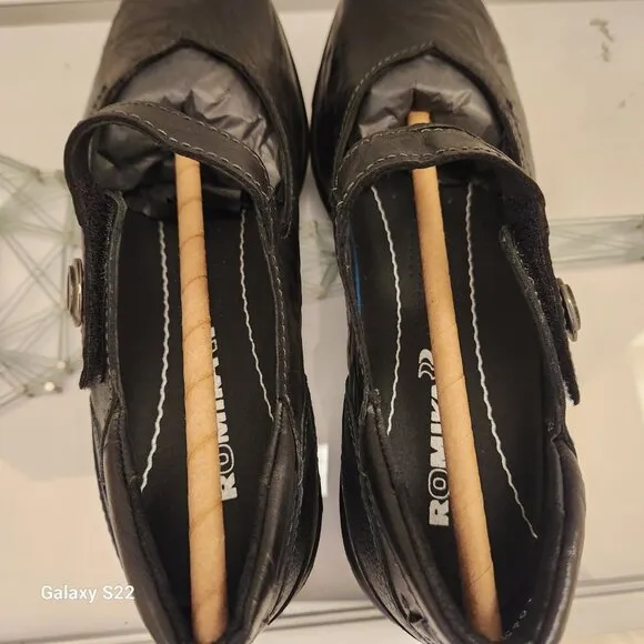 Romika Black Leather &quot;Cassie 50&quot; Mary Janes. NIB. Size EU 38/US 7-7.5