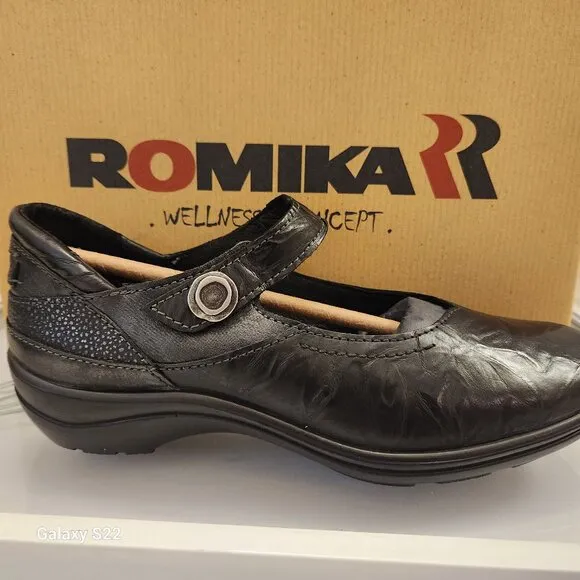 Romika Black Leather &quot;Cassie 50&quot; Mary Janes. NIB. Size EU 38/US 7-7.5