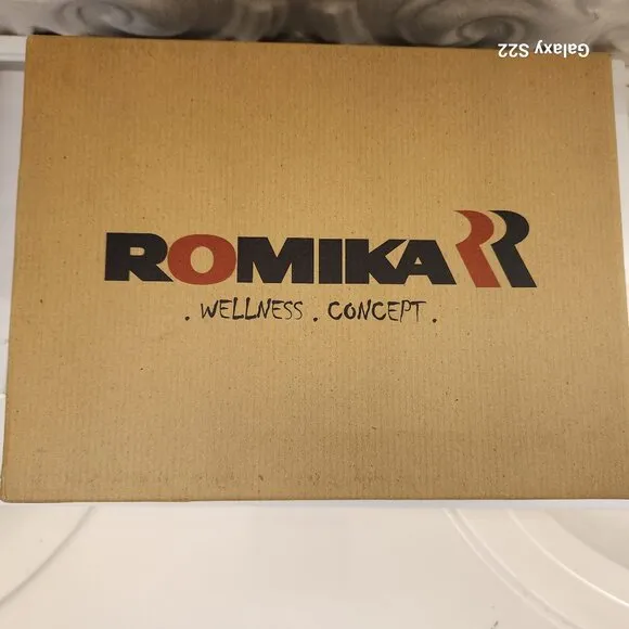 Romika Black Leather &quot;Cassie 50&quot; Mary Janes. NIB. Size EU 38/US 7-7.5