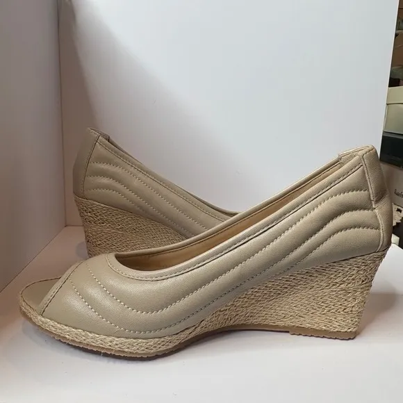 Ron White Ellary Quilt Beige Espadrille Wedge Sandal Womens Size 39.5 / US 9