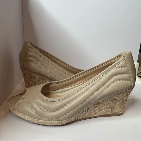 Ron White Ellary Quilt Beige Espadrille Wedge Sandal Womens Size 39.5 / US 9