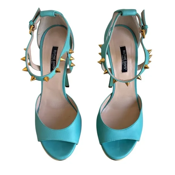 RUTHIE DAVIS Stylish Turquoise and Gold Platform Heels