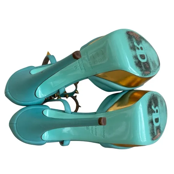 RUTHIE DAVIS Stylish Turquoise and Gold Platform Heels