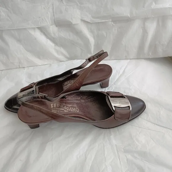 Salvatore Ferragamo big buckle luxury heel 6B