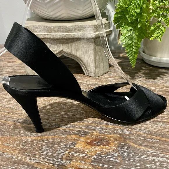 Salvatore Ferragamo Black Satin Slingback Luxury Italian Heels Evening Shoe