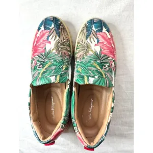 Salvatore Ferragamo Womens Tropical Floral Print Slip-On Shoes Size 7.5