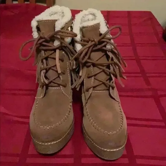 Sam Edelman women’s suede boots.