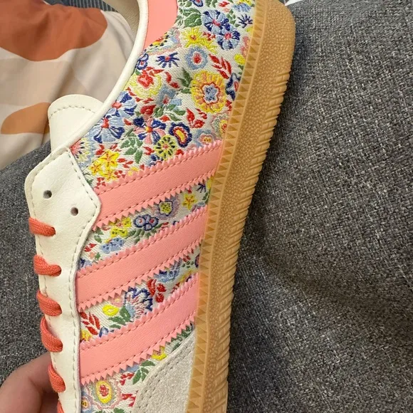 SAMBA OG LIBERTY LONDON Adidas Floral Pink Sneakers