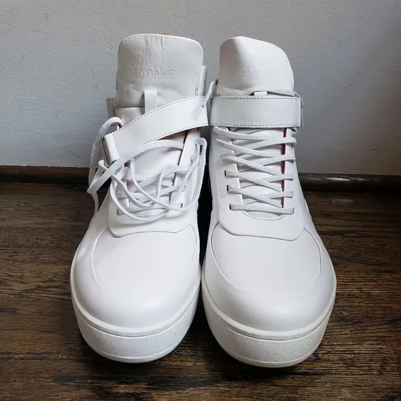 *Sample* NEW CALVIN KLEIN NAVIN NAPA