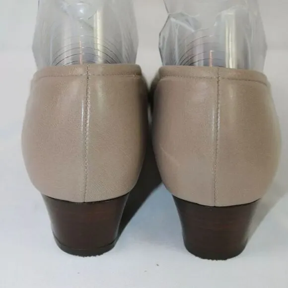 SAS Regina Women's Shoes Size 8N Leather Pumps Made in Italy.