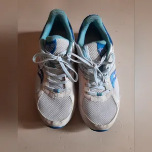 Saucony Cohesion White and Blue Athletic Shoes