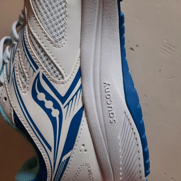 Saucony Cohesion White and Blue Athletic Shoes