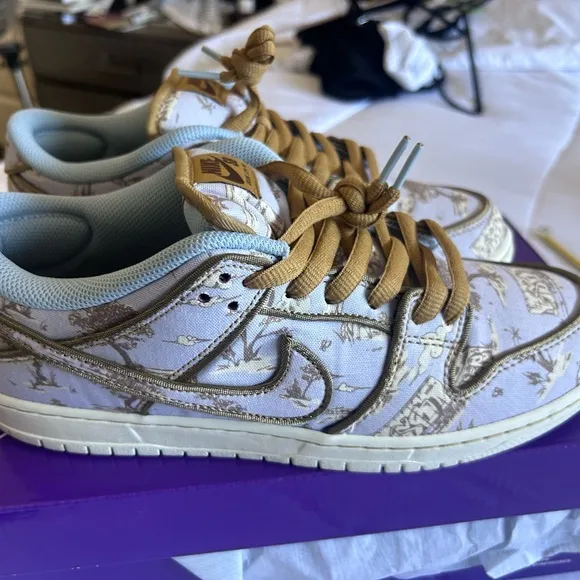 SB Dunks City with burgundy under the shoes